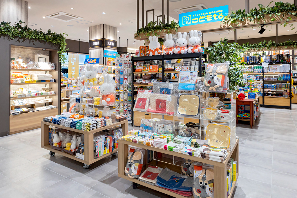 MIZUSHIMA　Select Books & Select Goods ＋ こどもto ららぽーと門真店 画像1