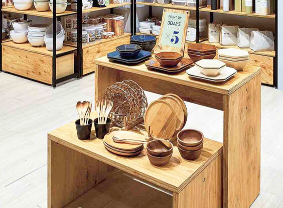 販促什器導入の店舗イメージ