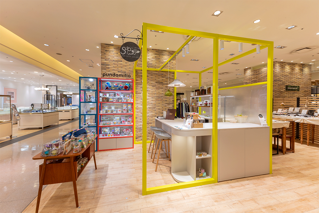 プリザーブドフラワー専門店 Spun