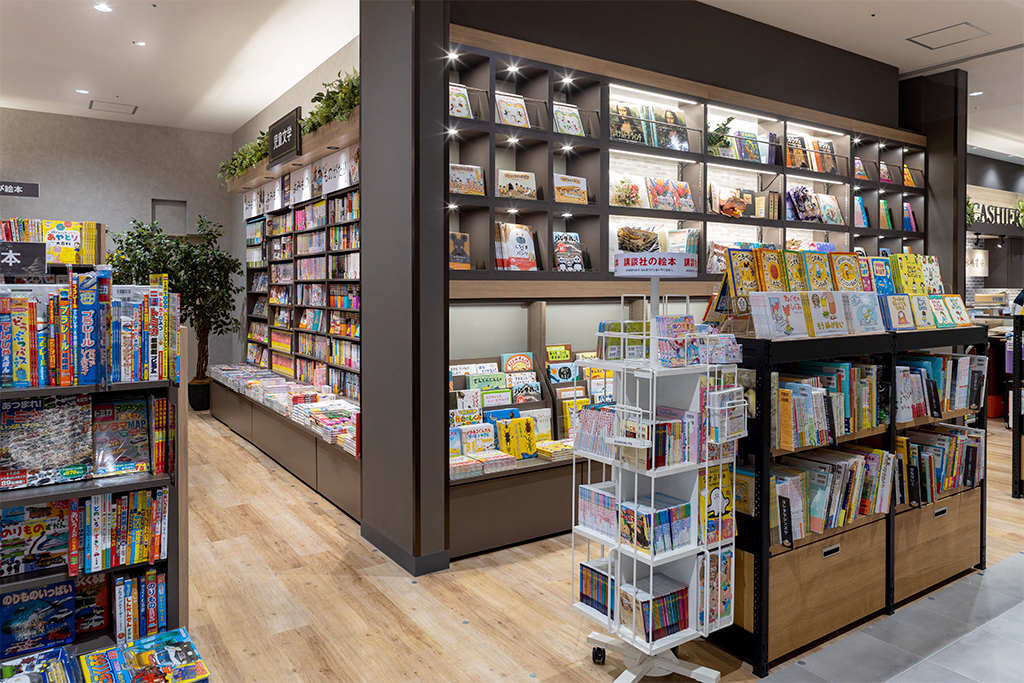 MIZUSHIMA　Select Books & Select Goods ＋ こどもto ららぽーと門真店